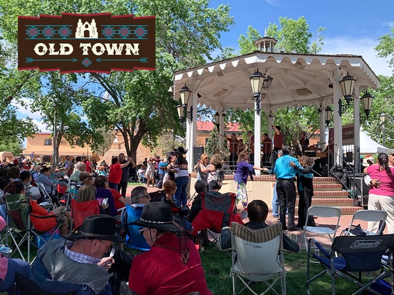Revíva live at Old Town Plaza 2